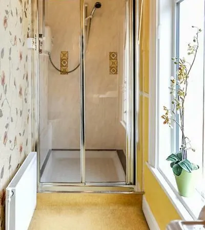 Manor Banba House Sleeps 2-26 펜션 골웨이