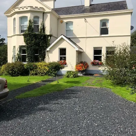 Manor Banba House Sleeps 2-26 * Galway