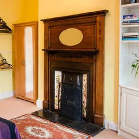 Manor Banba House Sleeps 2-26 *